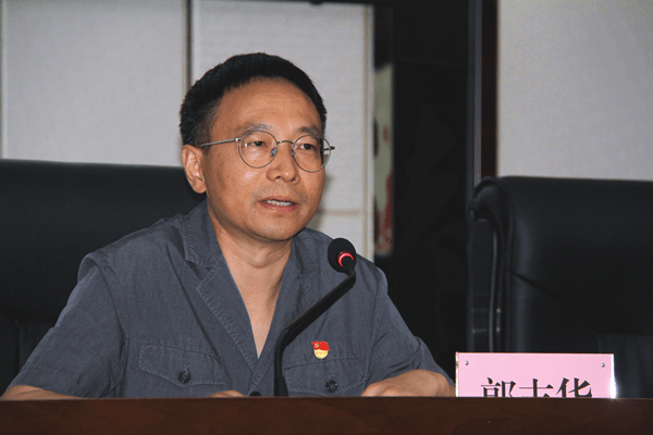 院长讲党课_副本.png