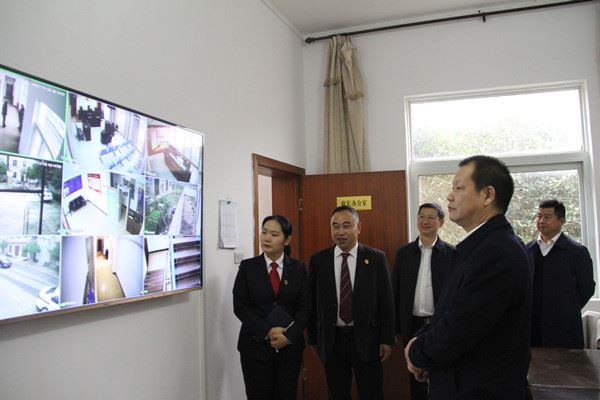 孙惠波代院长一行视察洋坪法庭各项工作_副本.jpg