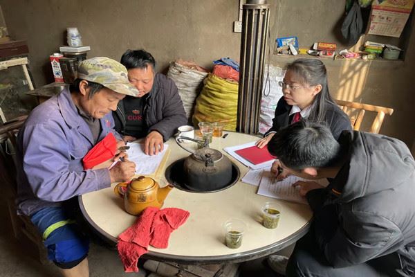 兄弟矛盾调解现场2.jpg