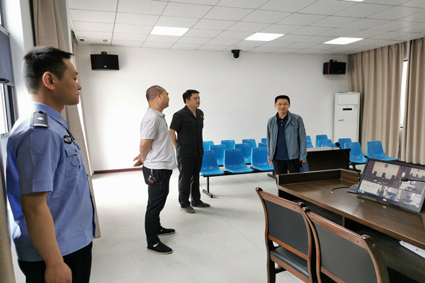 调研嫘祖法庭现场_副本.jpg